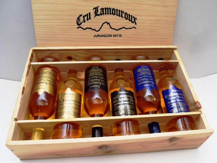 Découvrez nos coffrets cadeau en bois ainsi que nos articles dérivés - Cru Lamouroux - Jurançon